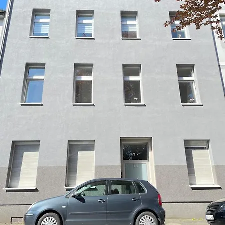 Europa Naehe Duesseldorf Messe, Airport Krefeld