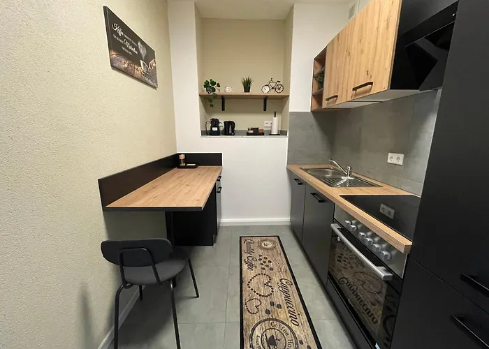 Europa Naehe Duesseldorf Messe, Airport * Krefeld