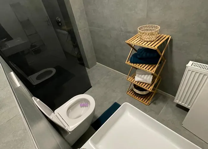 Europa Naehe Duesseldorf Messe, Airport * Krefeld